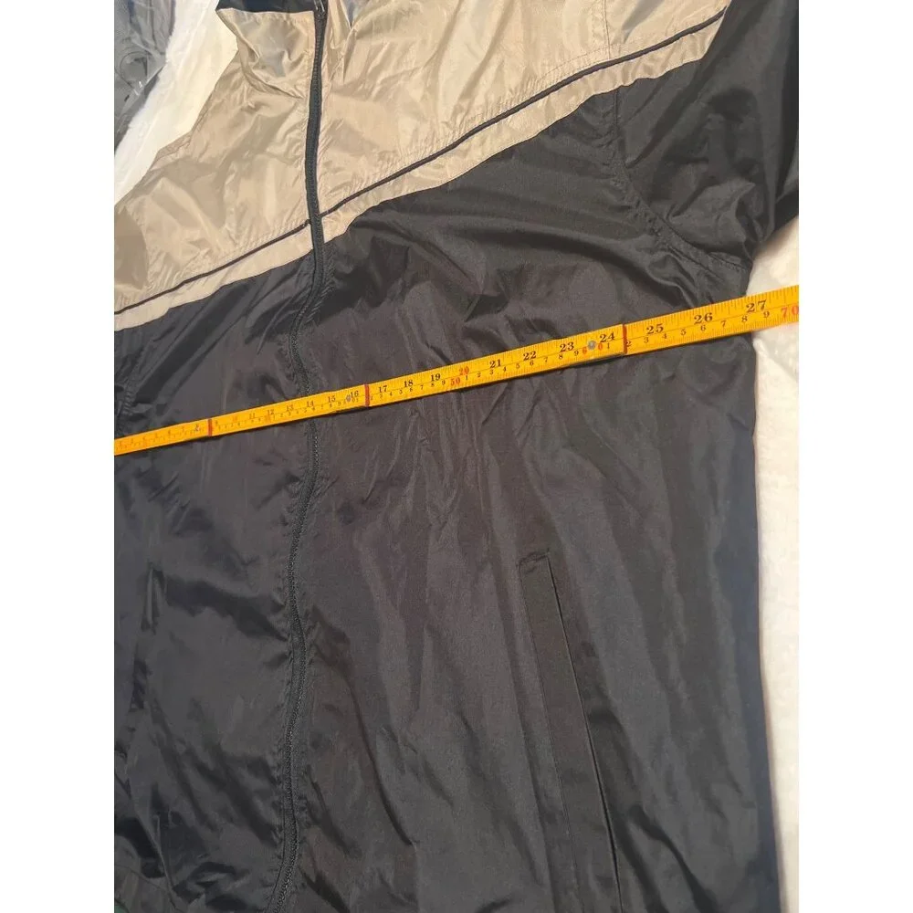 i6 Apparel Men’s XL Windbreaker Jacket –Lightweight, Zip‎ (box cutter Damage)